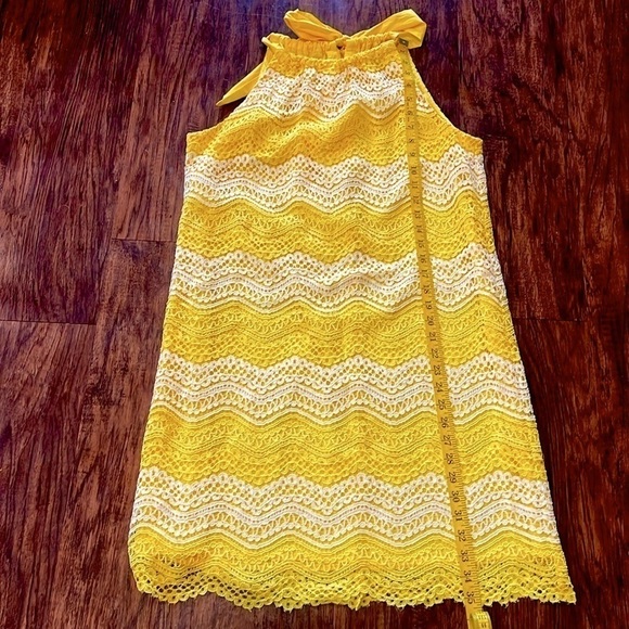 Like New Trina Turk yellow & white lace Bow Halter dress Large - Picture 10 of 14